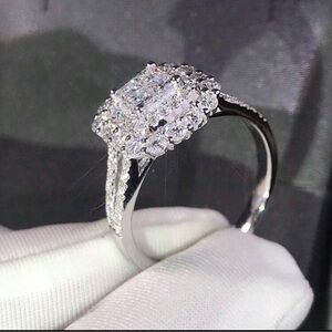 Elegant Silver Diamond Ring